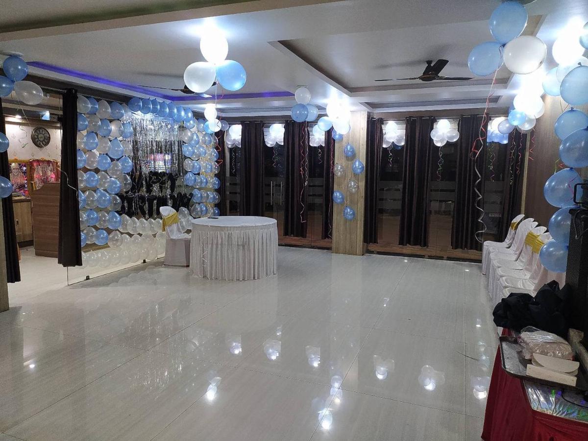 Hotel R K Palace Bhopal Bagian luar foto